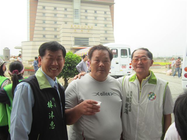 圖片：101年清明節掃墓活動，共7張