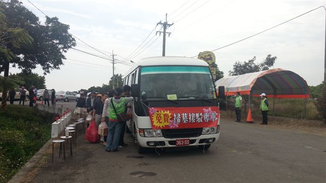 圖片：102年清明節掃墓活動，共11張